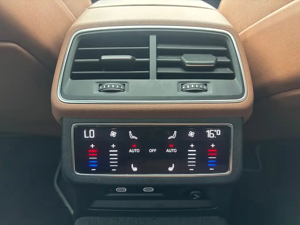 Audi A7L 2024 45 TFSI quattro luxury model купить на сайте DeffCars