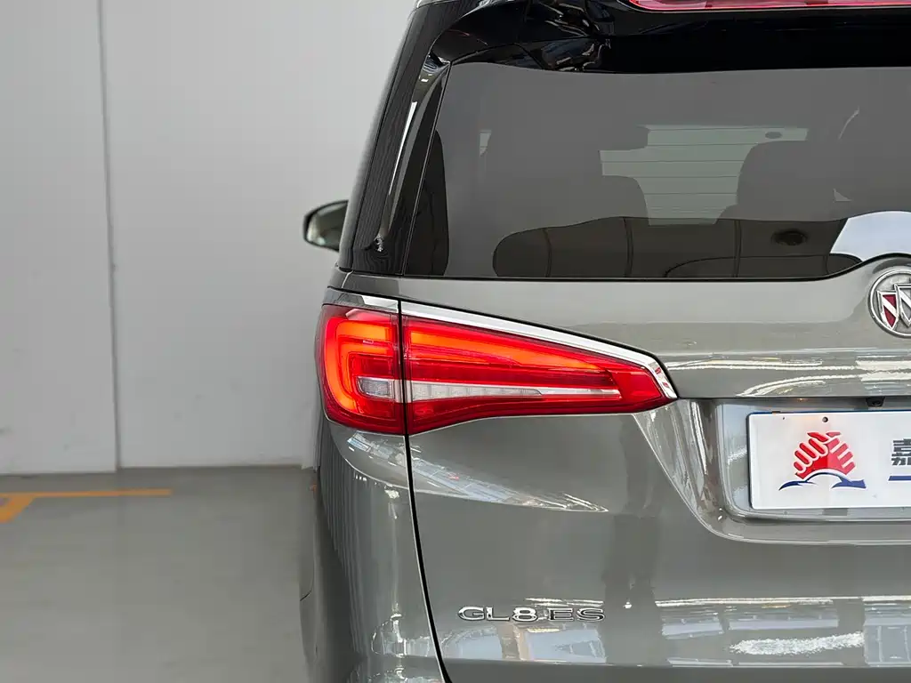 Buick GL8 2017 ES 28T flagship model National V купить на сайте DeffCars