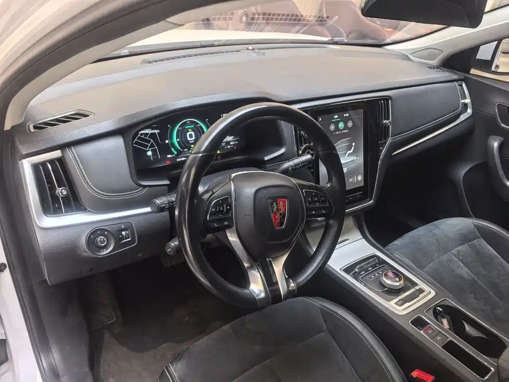 Roewe i6 New Energy 2019 PLUS 50T Internet Honor Smart Edition купить на сайте DeffCars