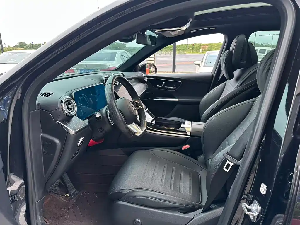Mercedes-Benz GLC 2024 GLC 260 L 4MATIC luxury model 5 seats купить на сайте DeffCars