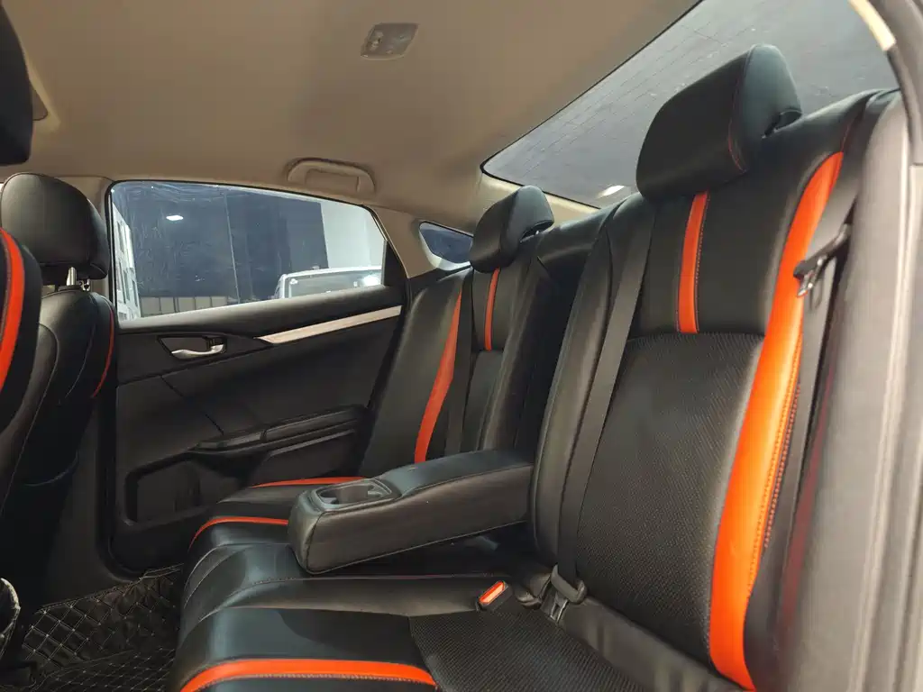 Civic 2019 220TURBO CVT Dynamic Edition National V купить на сайте DeffCars