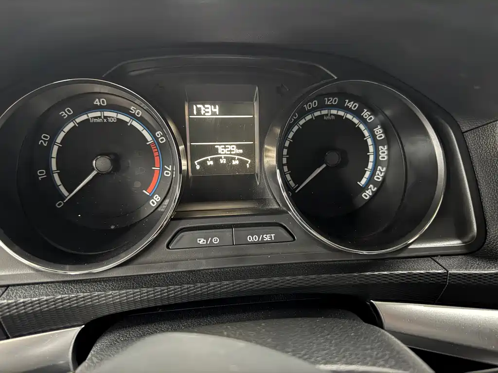 Komic 2023 facelift 1.5L automatic comfort version купить на сайте DeffCars