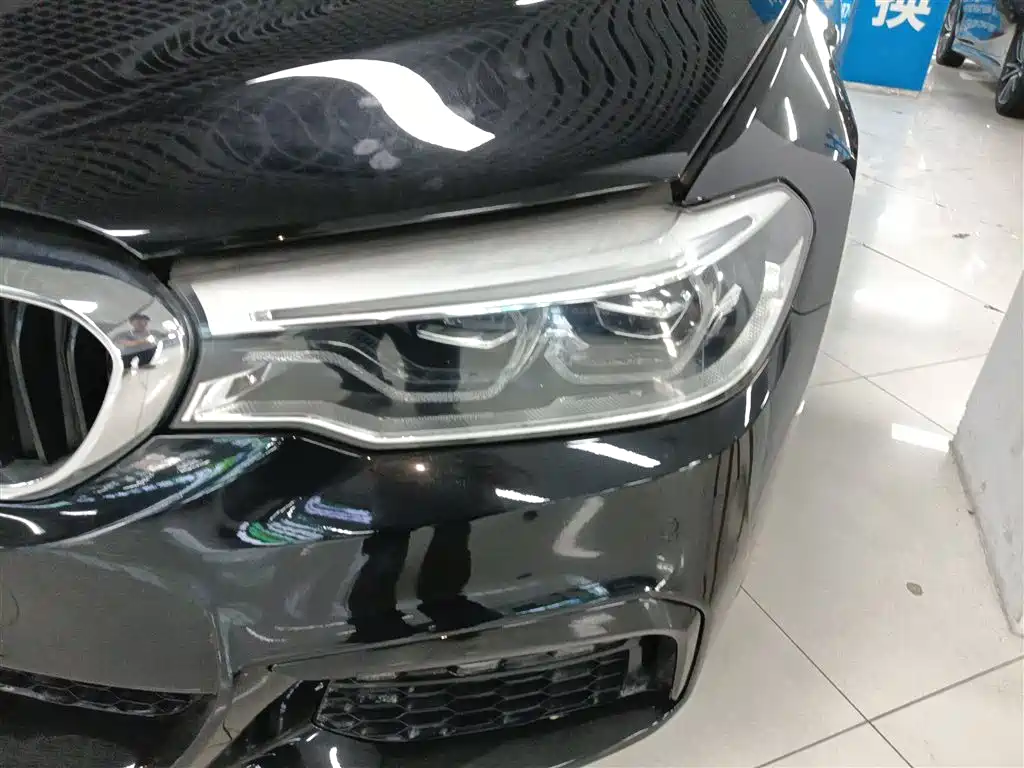 BMW 5 Series 2020 530Li Leading M Sports Package купить на сайте DeffCars