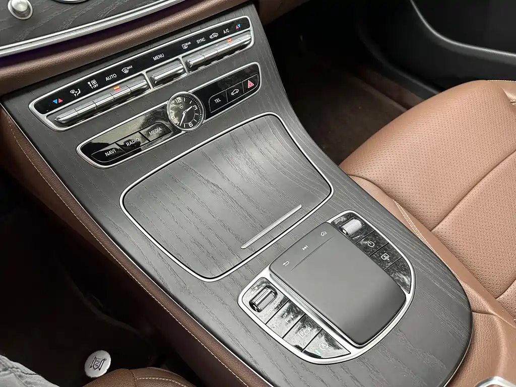 Mercedes-Benz E-Class 2020 E 300 L Sports Luxury купить на сайте DeffCars