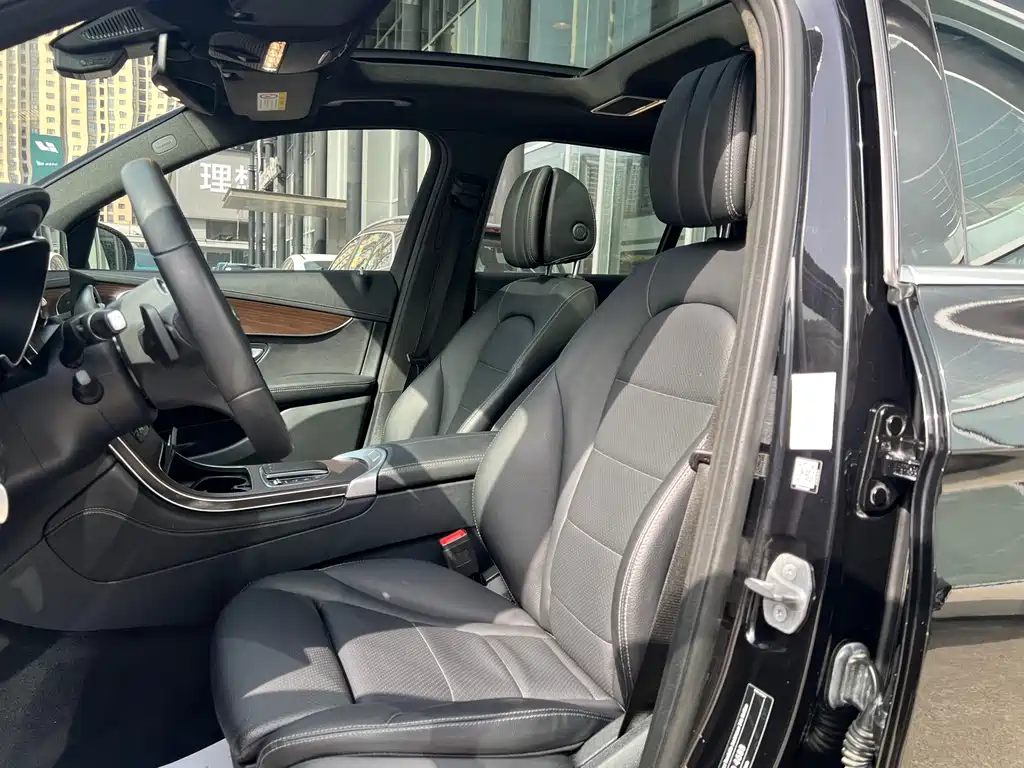 Mercedes-Benz GLC 2021 GLC 260 L 4MATIC luxury model купить на сайте DeffCars