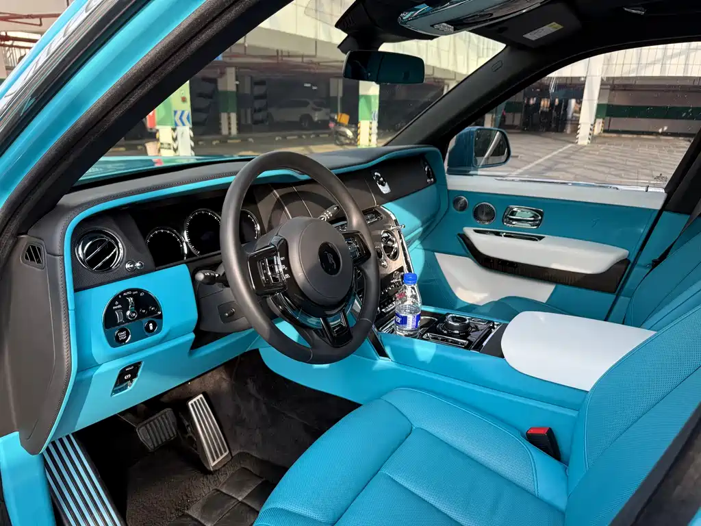 Cullinan 2018 five-seater version купить на сайте DeffCars