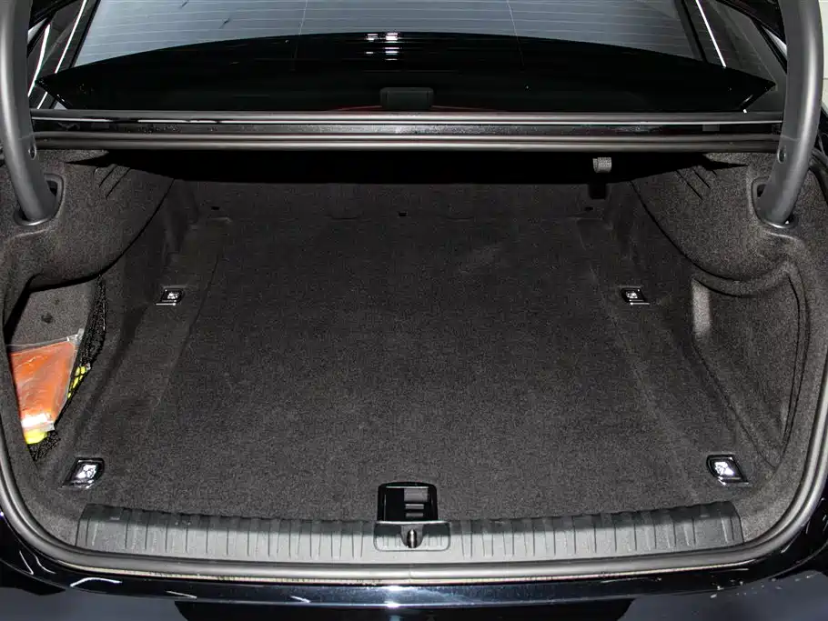 Audi A7L 2024 45TFSI S-line Dream Building Liquid Crystal Package купить на сайте DeffCars