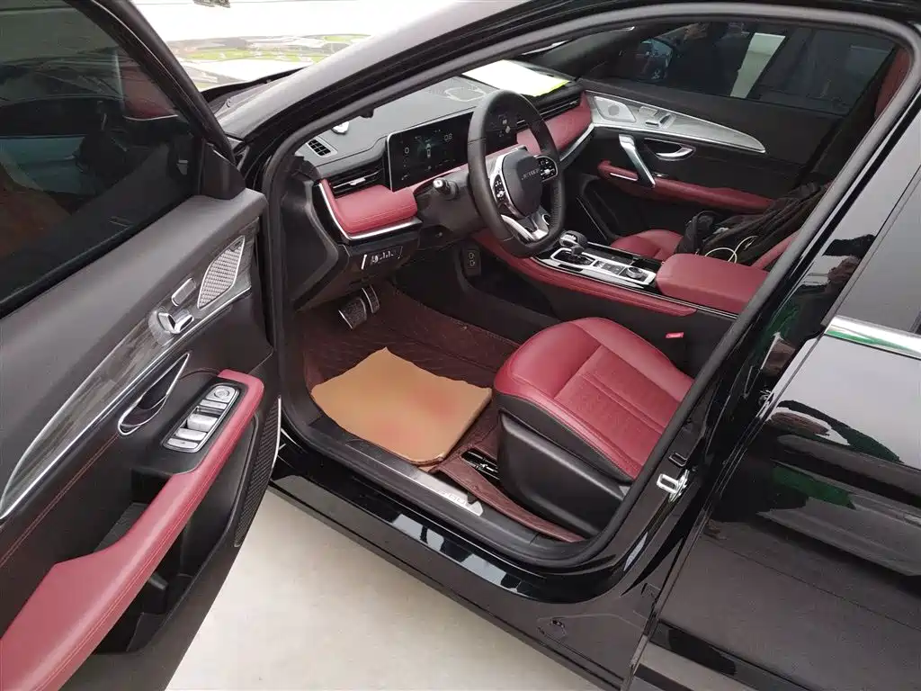 Jietu X70 PRO 2023 model 1.6T DCT Yuexiang MAX 5 seats купить на сайте DeffCars