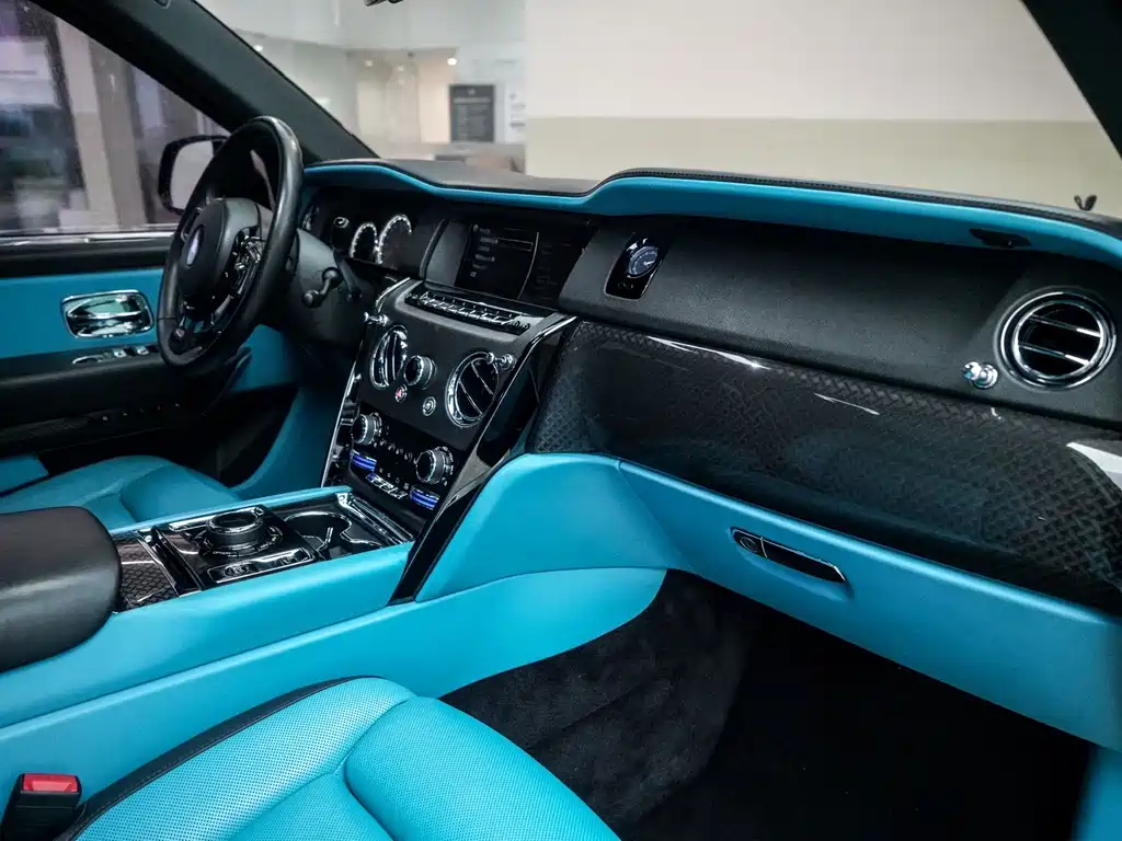 Cullinan 2020 Black Badge купить на сайте DeffCars
