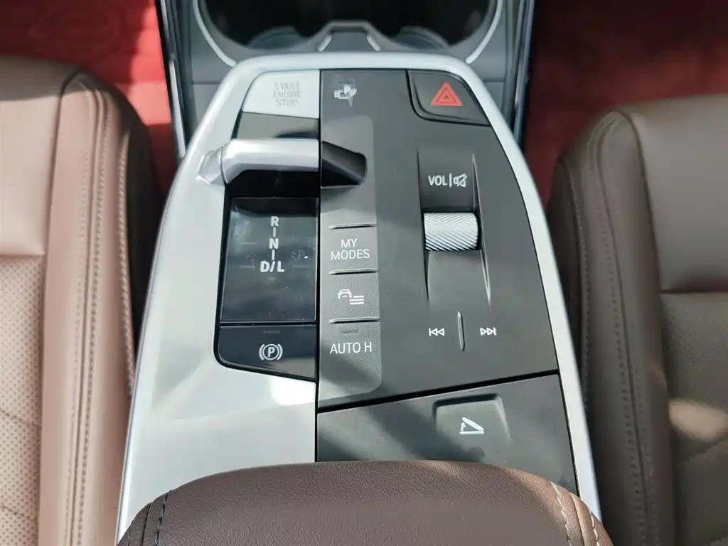 BMW X1 2025 sDrive25Li X Design Package купить на сайте DeffCars