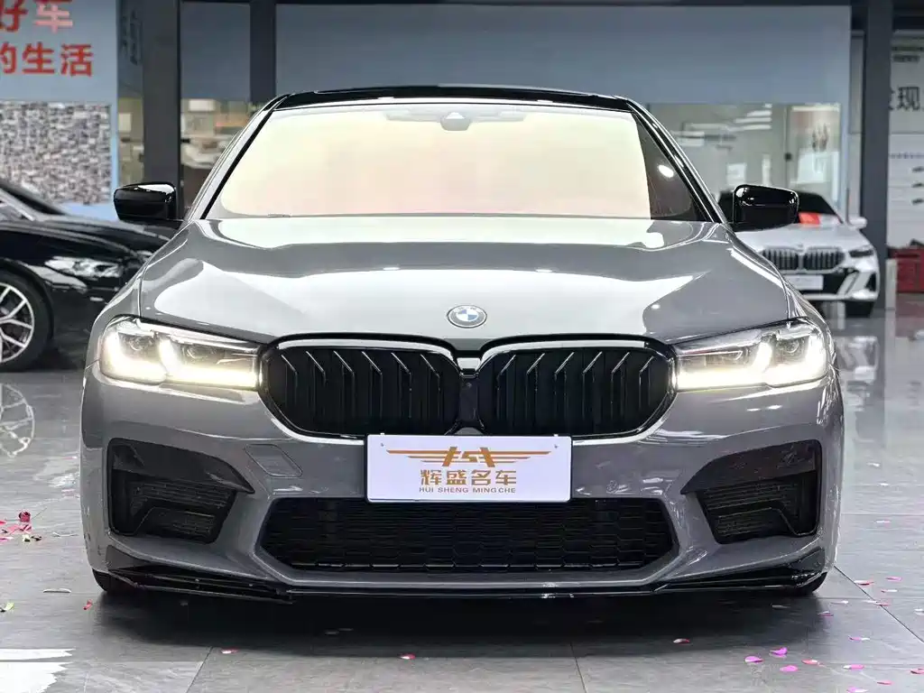 BMW 5 Series 2021 530Li Exclusive M Sports Package купить на сайте DeffCars