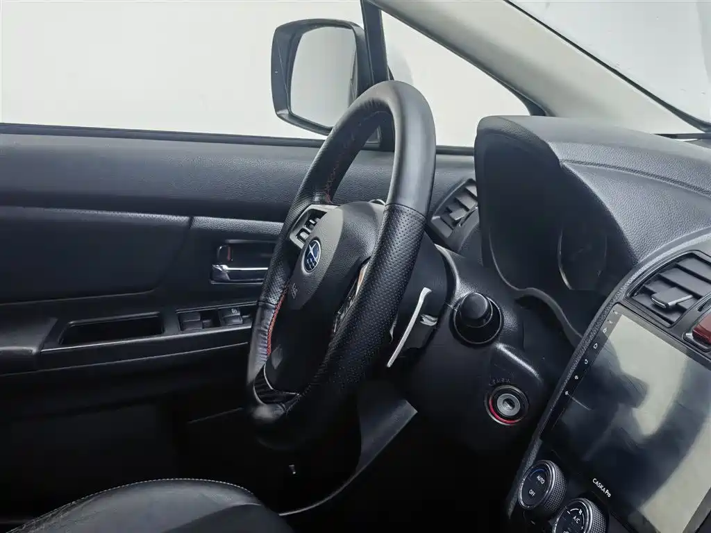 Subaru XV 2014 2.0i Elite Edition купить на сайте DeffCars