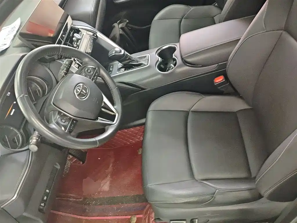 Vesa 2023 2.0L CVT two-wheel drive luxury version купить на сайте DeffCars