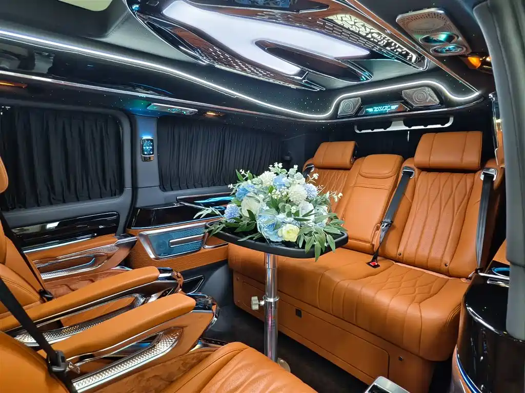 Vito 2024 2.0T Business Edition 7 seats купить на сайте DeffCars