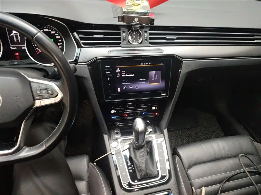 Magotan 2020 330TSI DSG leading model купить на сайте DeffCars
