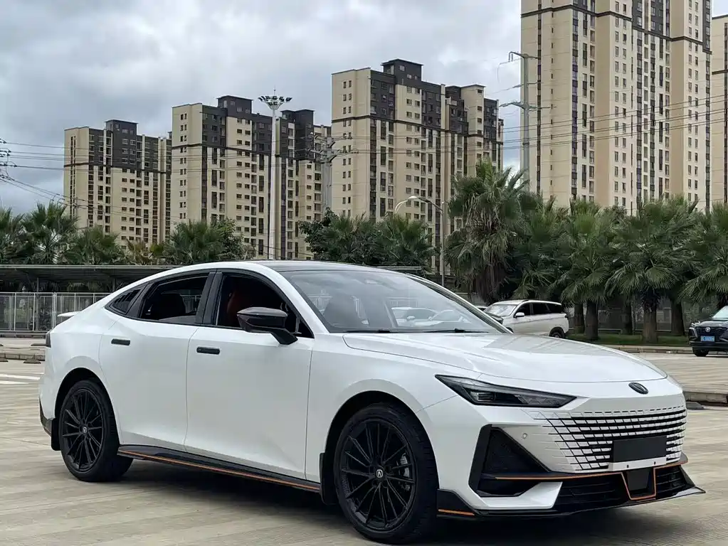 Changan UNI-V 2023 1.5T sports version купить на сайте DeffCars