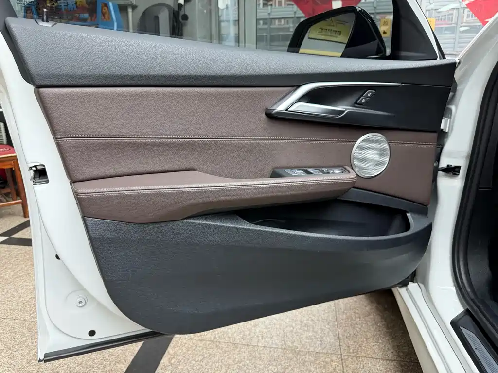 BMW 1 Series 2021 facelift 120i M Sports Night Edition купить на сайте DeffCars