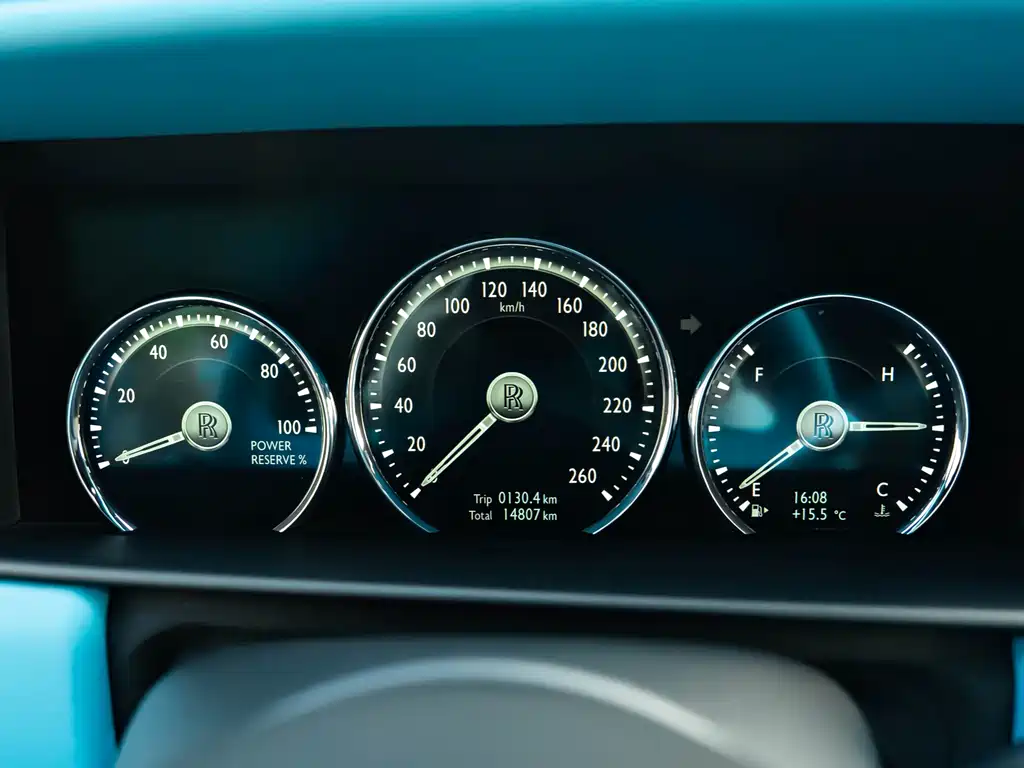 Cullinan 2018 five-seater version купить на сайте DeffCars