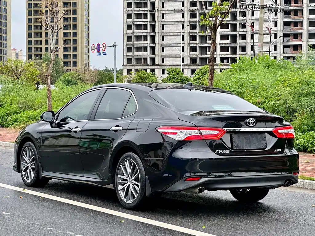 Camry 2021 2.5G Deluxe Edition купить на сайте DeffCars