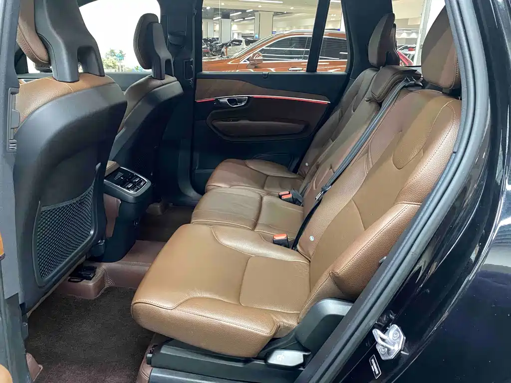 Volvo XC90 2022 B6 Zhiyi Luxury Edition 7 seats купить на сайте DeffCars