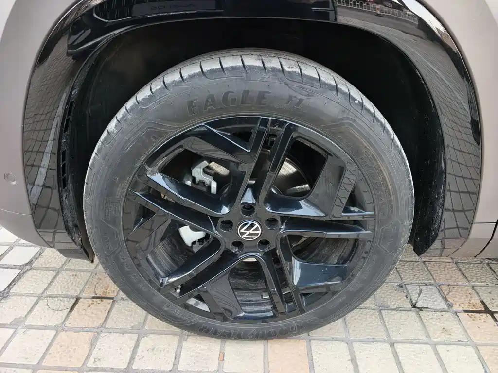 Touron 2025 Touron Pro 450TSI four-wheel drive peak version купить на сайте DeffCars