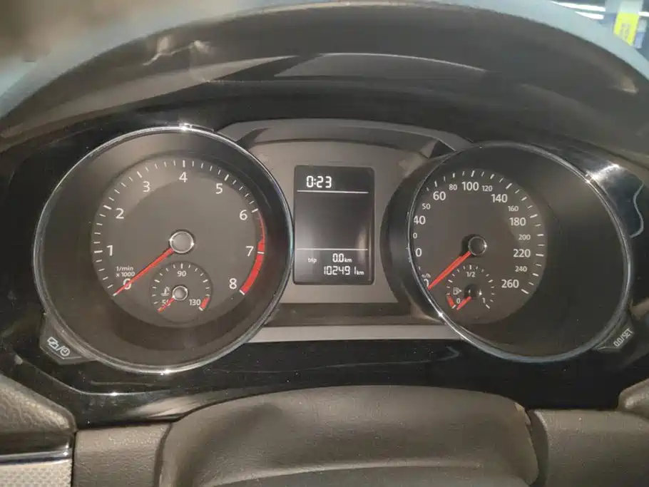 Sagitar 2015 230TSI automatic comfort model купить на сайте DeffCars