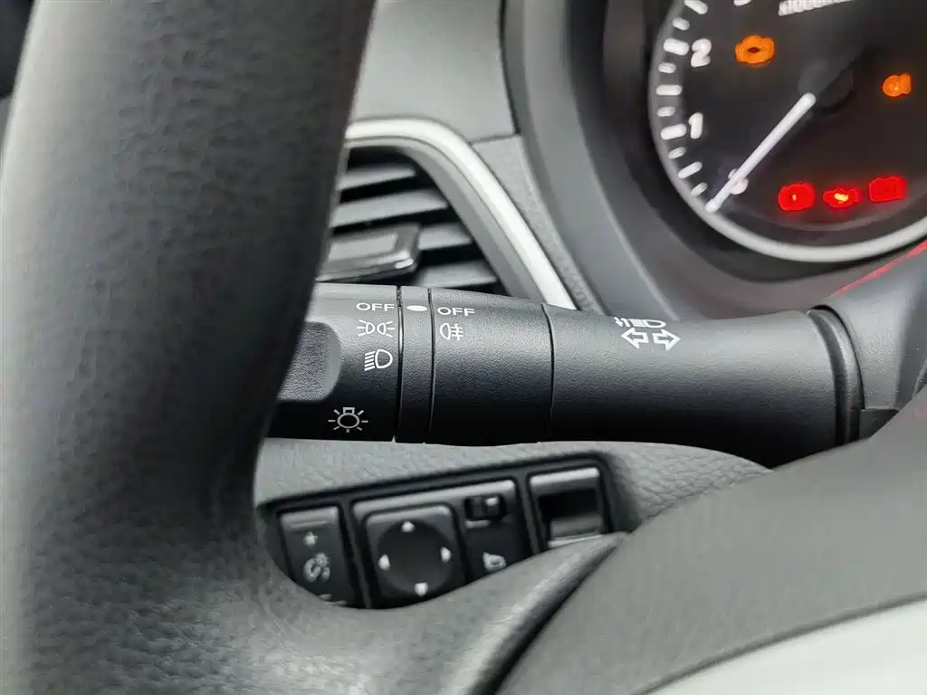 Sylphy 2024 model facelift 2 classic 1.6XE CVT comfort version купить на сайте DeffCars