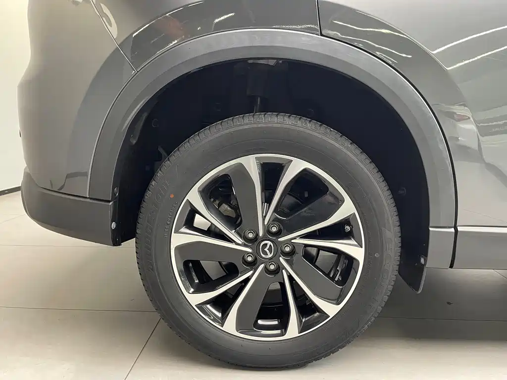 Mazda CX-5 2021 2.5L automatic four-wheel drive Black Knight купить на сайте DeffCars
