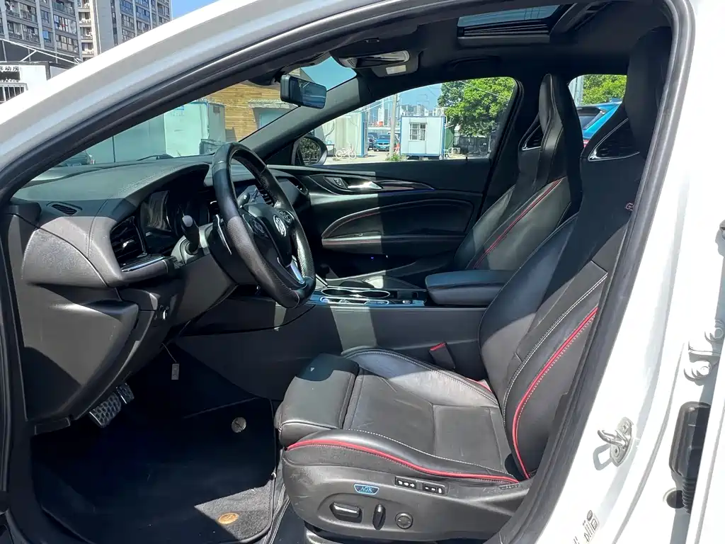 Regal 2020 GS 28T Premium Model купить на сайте DeffCars