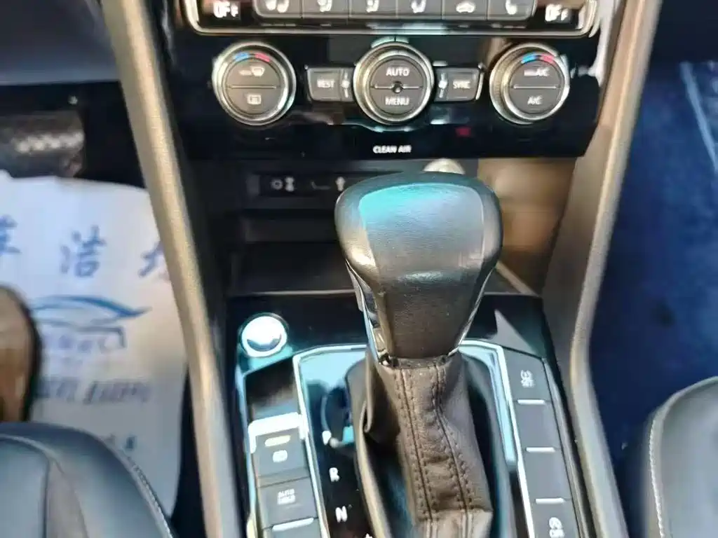 Tiguan L 2017 330TSI automatic two-wheel drive luxury version купить на сайте DeffCars