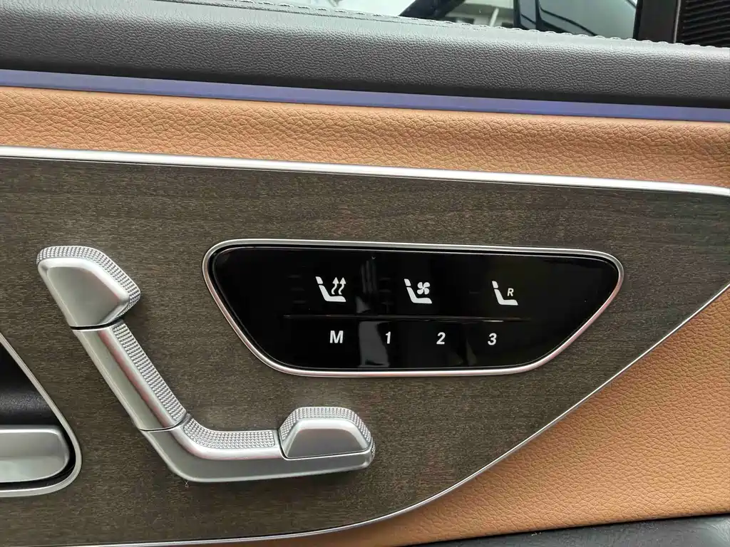 Mercedes-Benz E-Class 2025 E 300 L Luxury Model купить на сайте DeffCars