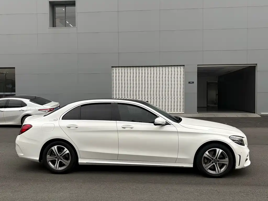 Mercedes-Benz C-Class 2020 C 260 L Sports Edition купить на сайте DeffCars