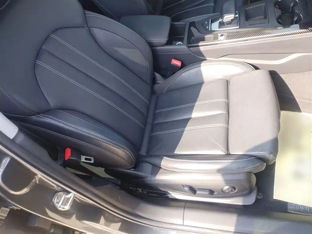 Audi A4L 2022 40 TFSI luxury and dynamic model купить на сайте DeffCars