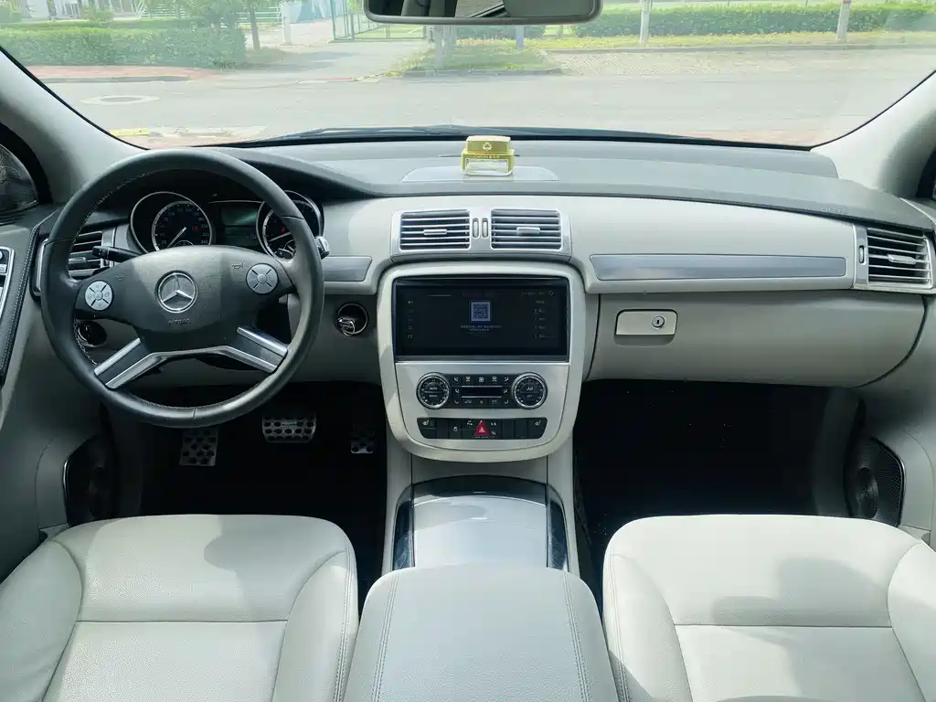 Mercedes-Benz R-Class 2011 R 300 L Business Type купить на сайте DeffCars