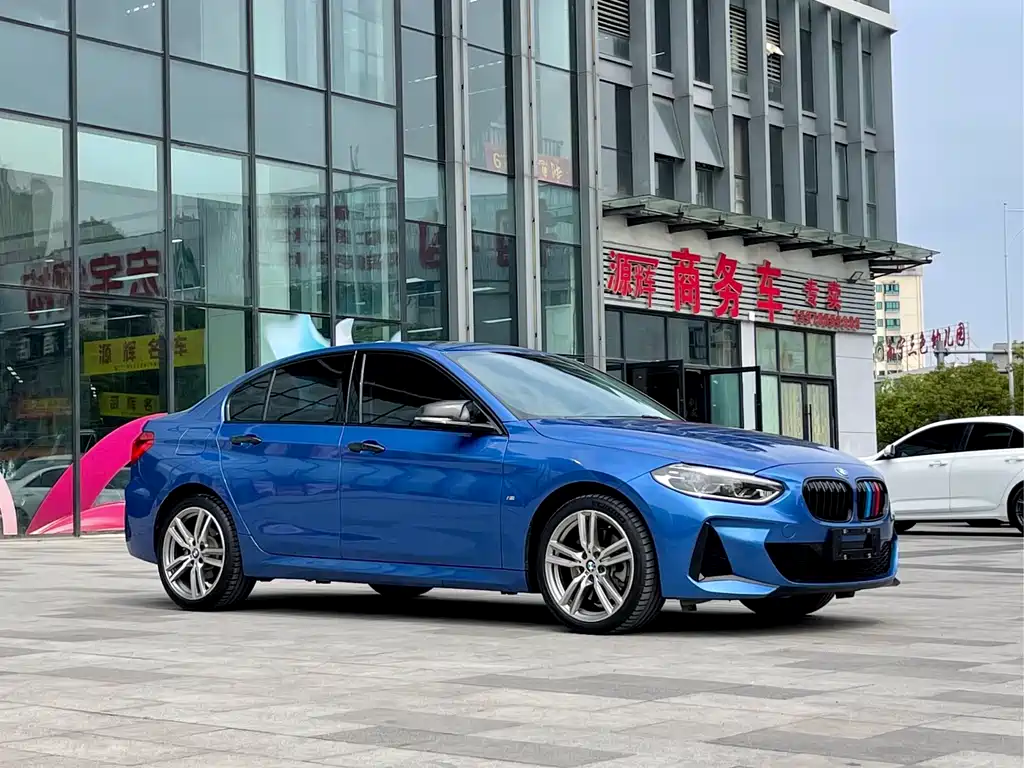 BMW 1 Series 2019 120i Leading M Sports Package купить на сайте DeffCars