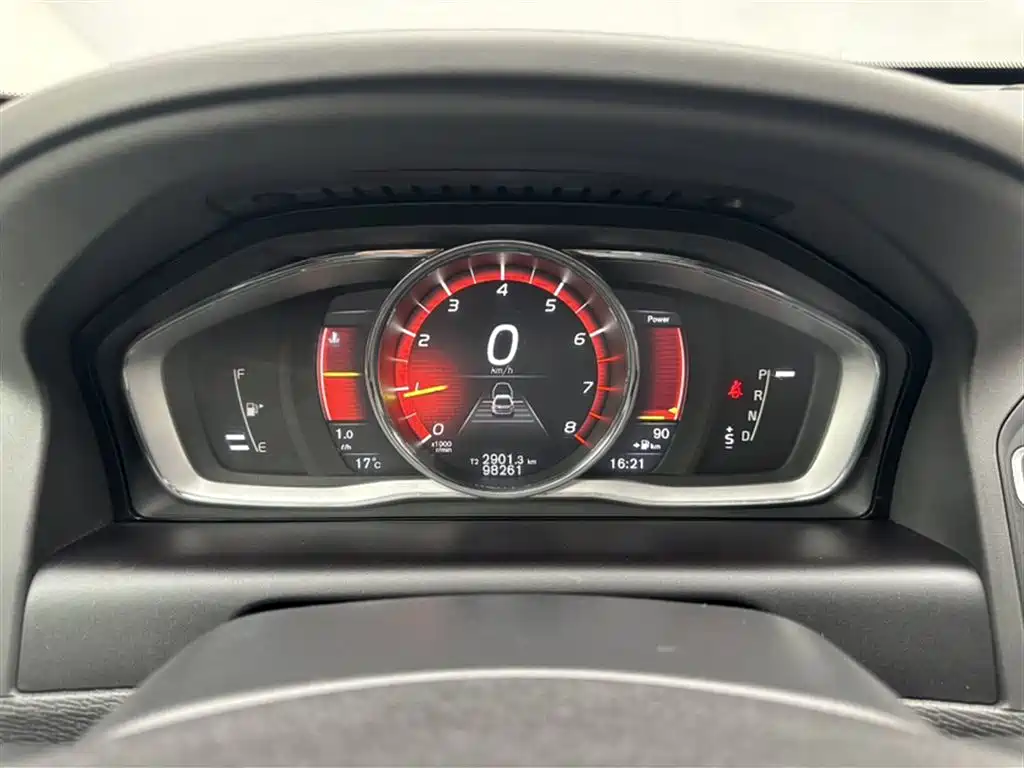 Volvo XC60 2017 T5 AWD Zhiyuan upgraded version купить на сайте DeffCars