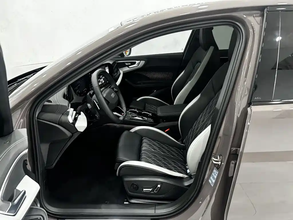 Audi A5L 2026 2.0T Sports Edition Plus купить на сайте DeffCars