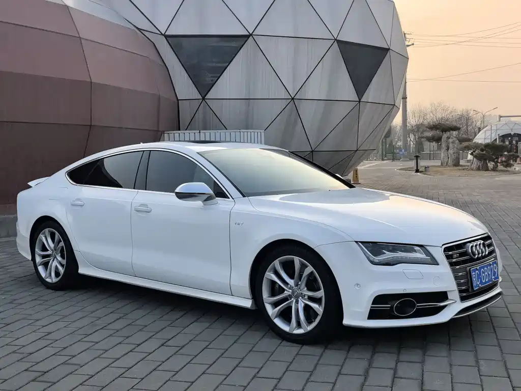 Audi S7 2013 4.0 TFSI quattro купить на сайте DeffCars