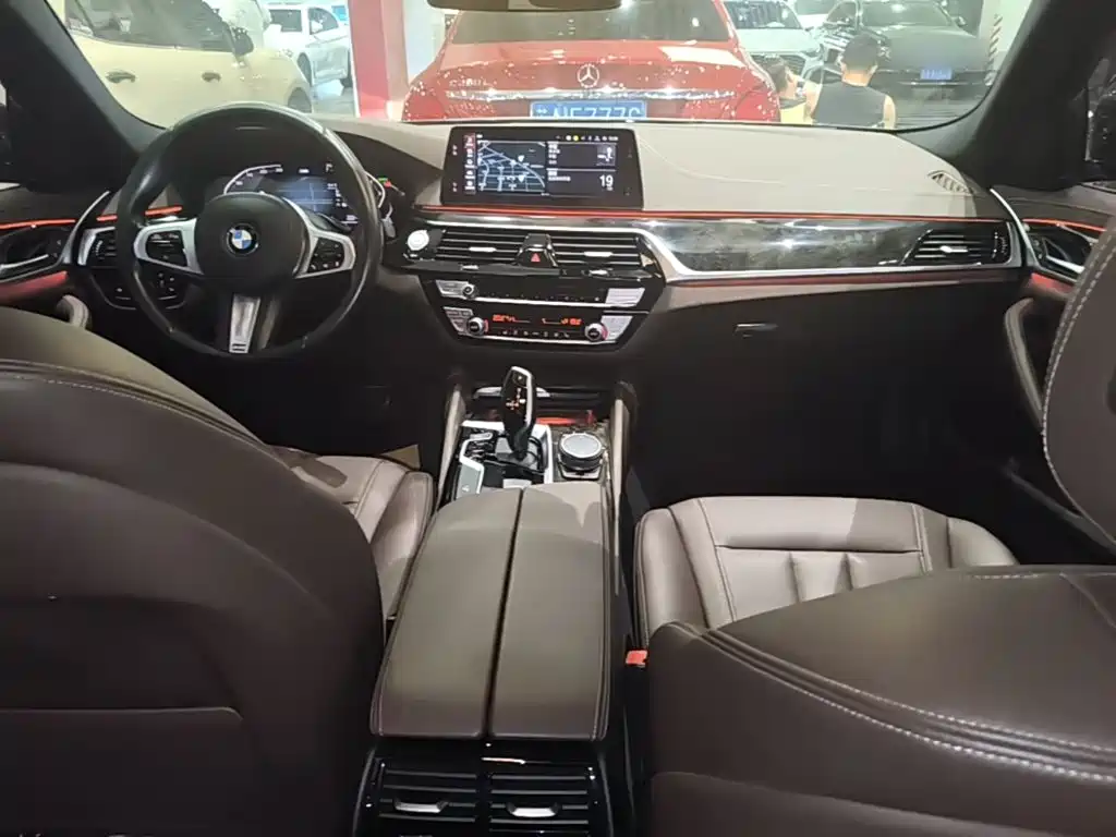 BMW 5 Series 2020 525Li M Sports Package купить на сайте DeffCars