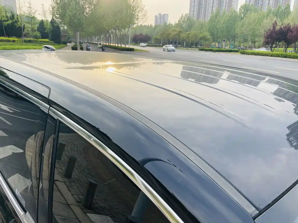 Hongqi HQ9 2023 2.0T Zhilian Flagship Edition купить на сайте DeffCars