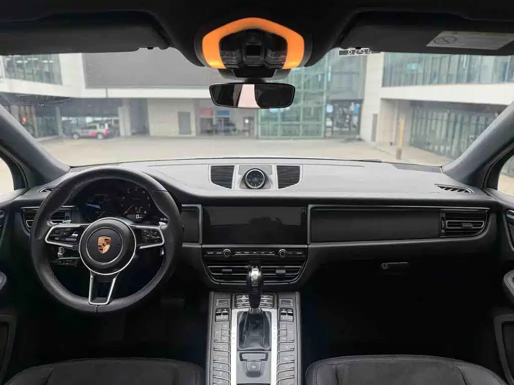 Macan 2018 Macan 2.0T купить на сайте DeffCars