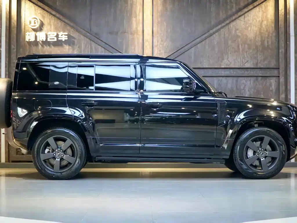 Land Rover Defender 2024 110 3.0T P400 X-DYNAMIC HSE купить на сайте DeffCars