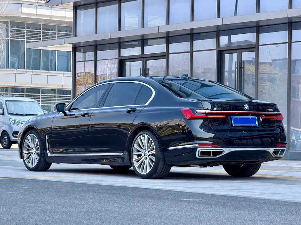 BMW 7 Series 2019 740Li Leading Luxury Package купить на сайте DeffCars