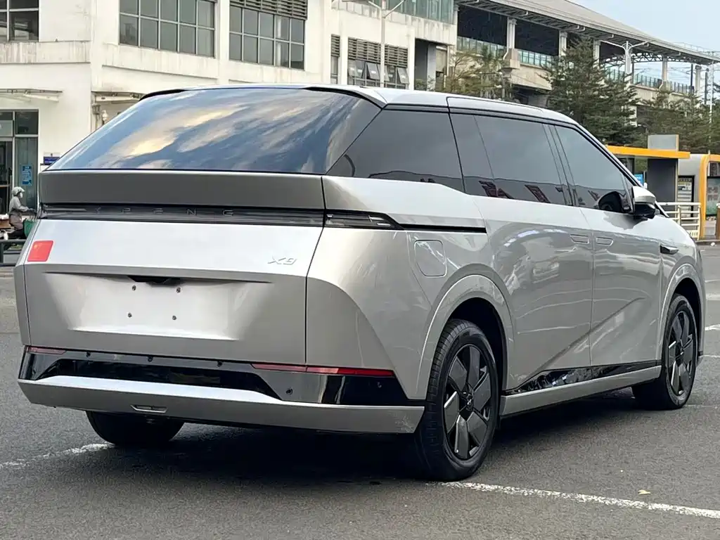 Xpeng X9 2024 702 Super Long Battery Life Pro купить на сайте DeffCars