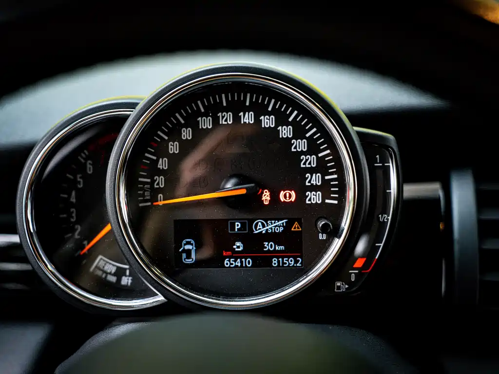 MINI 2018 1.5T COOPER Classic купить на сайте DeffCars