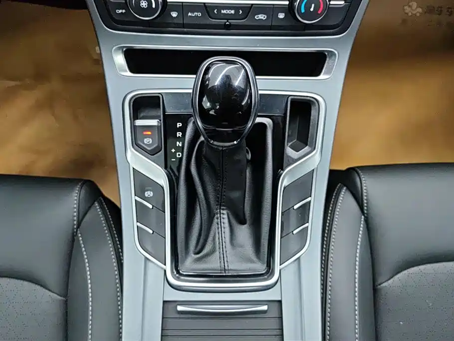 Emgrand 2021 UP 1.5L CVT luxury model купить на сайте DeffCars