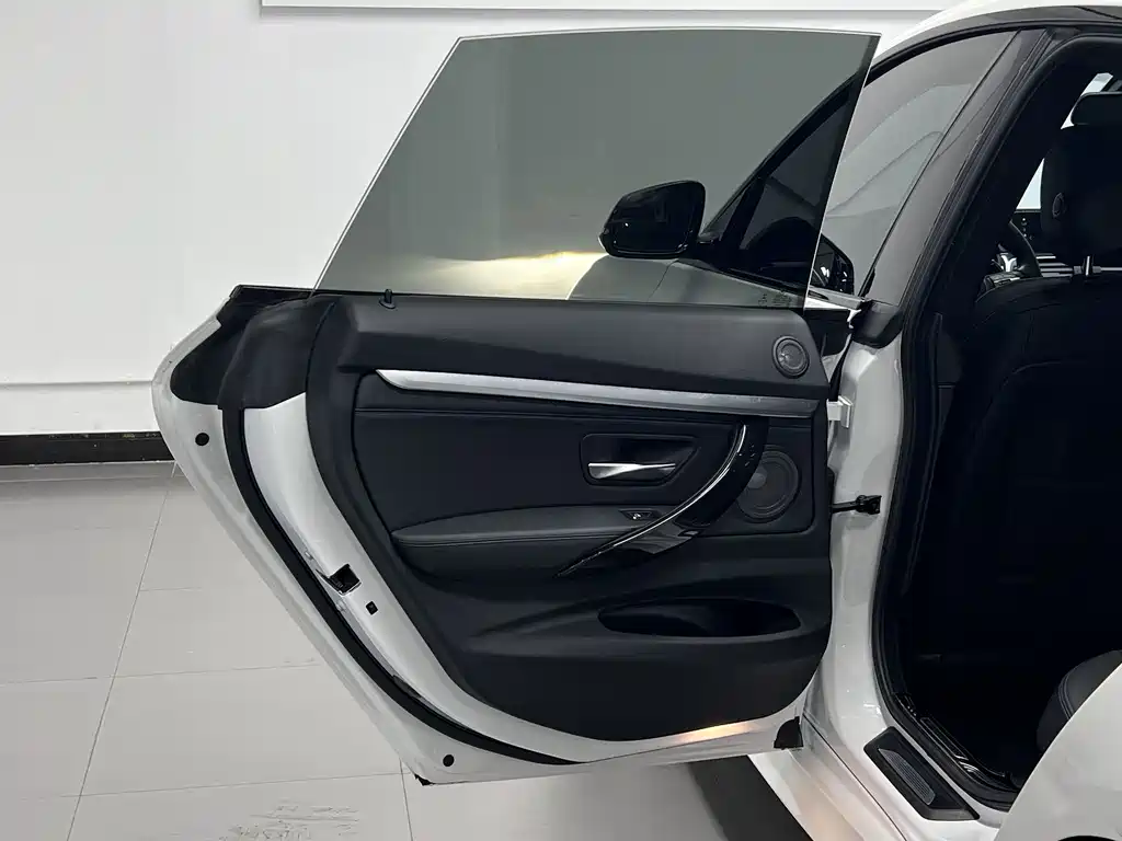BMW 3 Series GT 2019 330i xDrive M Sports Night Edition купить на сайте DeffCars