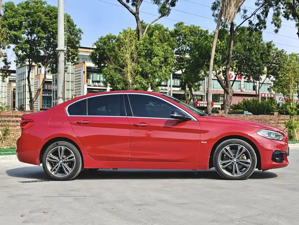 BMW 1 Series 2018 118i Sports купить на сайте DeffCars