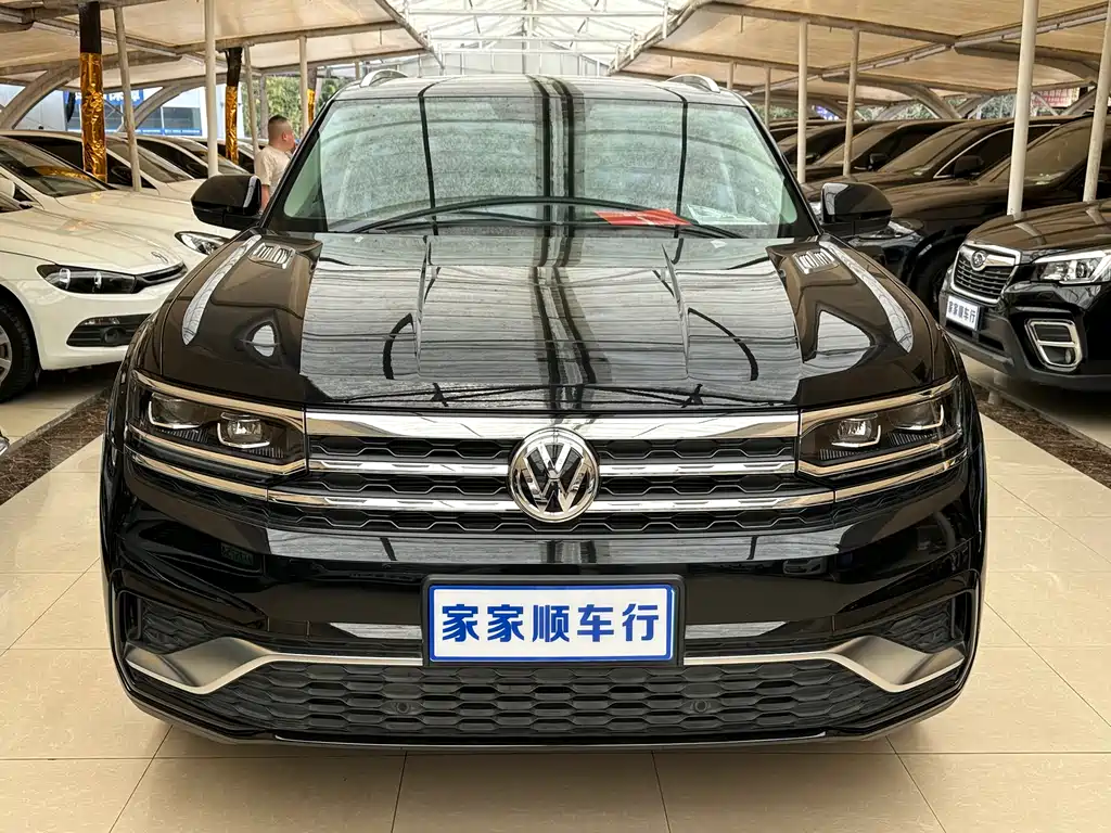 Touron 2020 Touron X facelift 380TSI four-wheel drive luxury version купить на сайте DeffCars