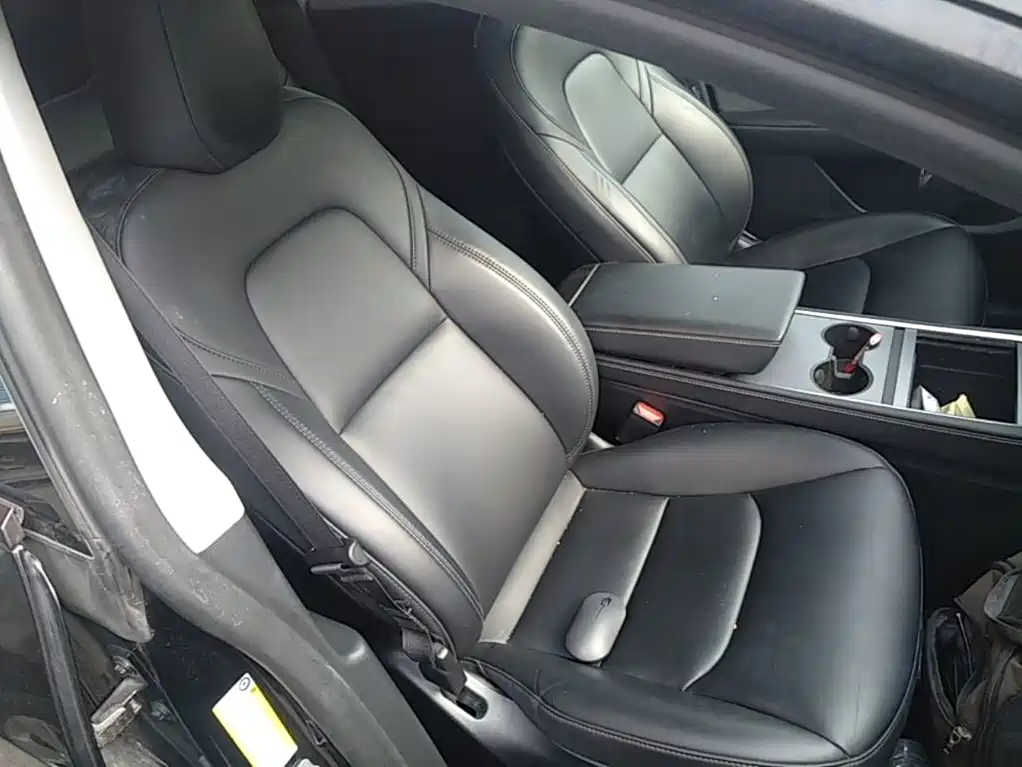 Model Y 2023 long-range all-wheel drive version купить на сайте DeffCars